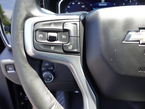 Used 2023 Chevrolet Silverado 1500 LT AWD/4WD image 46