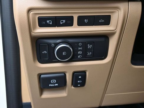 Used 2021 Ford F150 Lariat AWD/4WD image 11