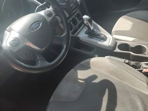 Used 2012 Ford Focus SE FWD image 6