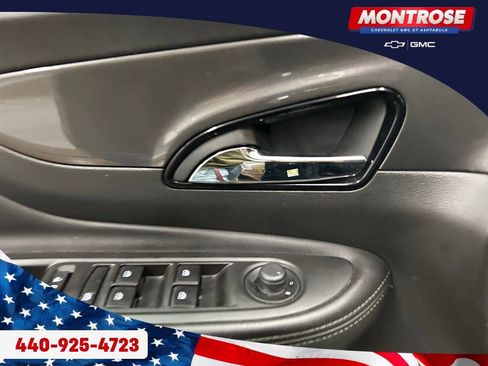 Used 2019 Buick Encore Essence w/ Experience Buick Package image 10