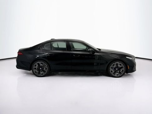 New 2027 BMW 530i xDrive w/ M Sport Package AWD/4WD image 4