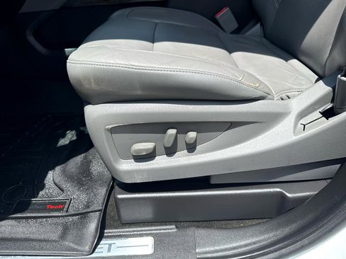 Used 2017 Chevrolet Tahoe LT image 13