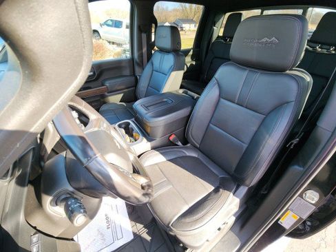 Used 2022 Chevrolet Silverado 3500 High Country w/ Z71 Off-Road Package image 32