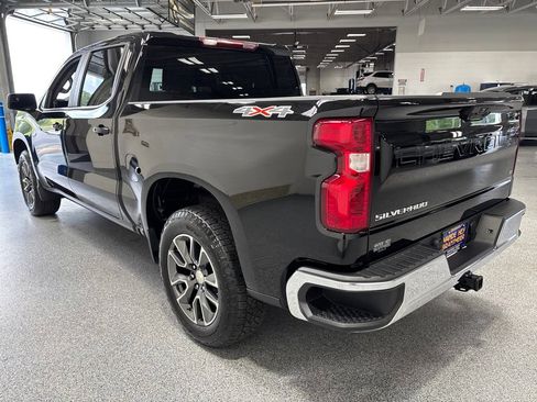 Used 2024 Chevrolet Silverado 1500 LT AWD/4WD image 5