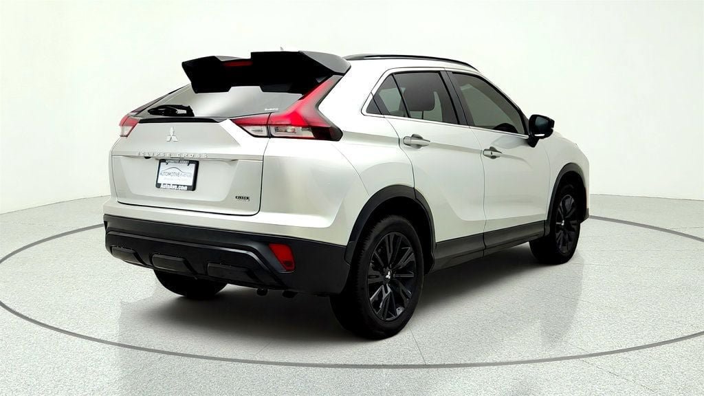 Used 2025 Mitsubishi Eclipse Cross AWD image 5