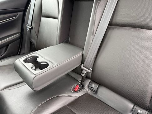 Used 2022 MAZDA MAZDA3 s image 13