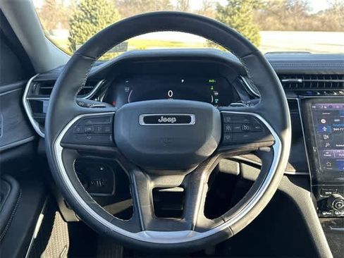 Used 2022 Jeep Grand Cherokee Limited 4xe image 8