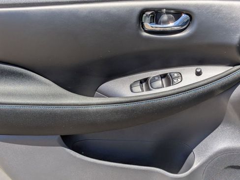 Certified 2023 Nissan Leaf S FWD image 11