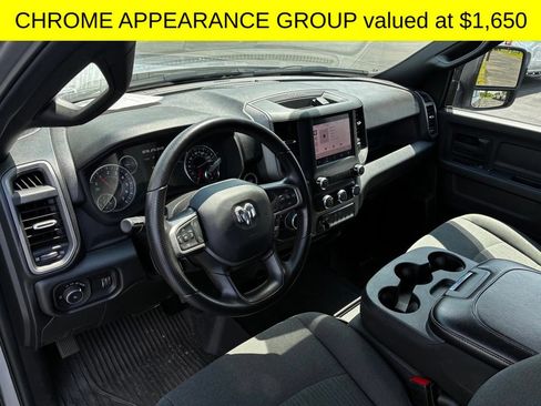 Used 2024 RAM 2500 Tradesman w/ Chrome Appearance Group AWD/4WD image 3