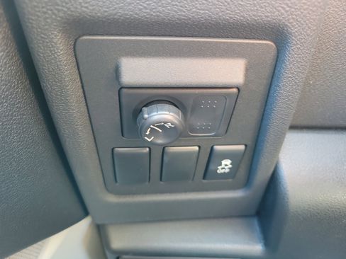 Used 2015 Nissan Rogue S w/ Convenience Package image 22