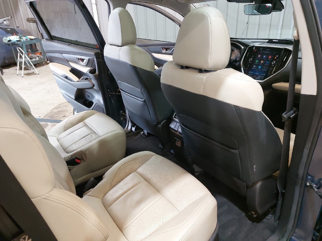 Used 2023 Subaru Ascent Limited w/ Technology Package AWD/4WD image 11
