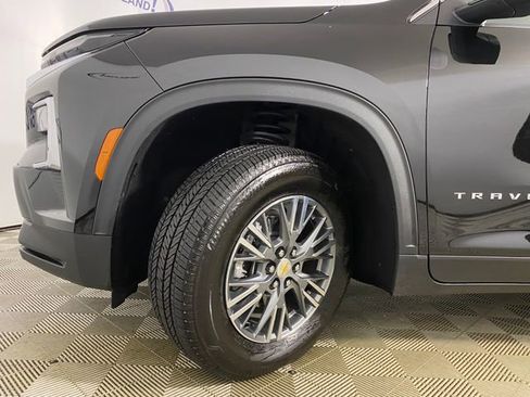 Certified 2025 Chevrolet Traverse LT w/ Driver Confidence Package image 29