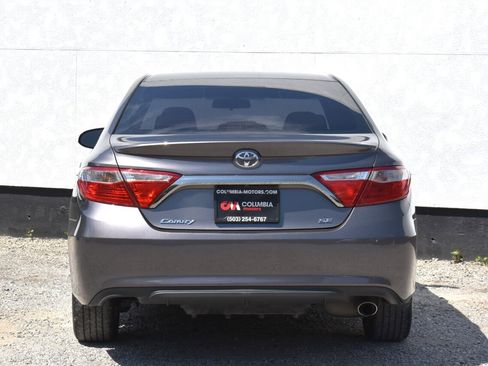 Used 2017 Toyota Camry SE FWD image 4