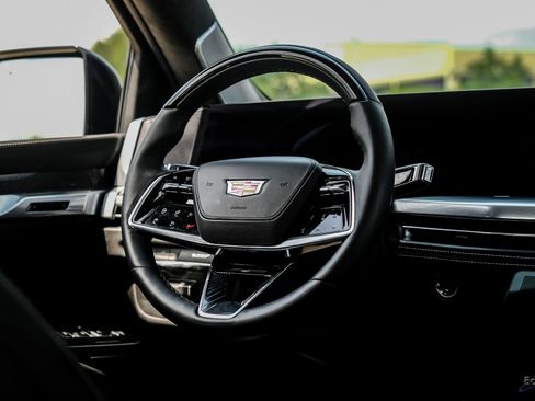Used 2025 Cadillac Escalade V AWD/4WD image 44