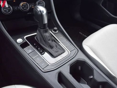 Used 2021 Volkswagen Jetta R-Line w/ R-Line Cold Weather Package FWD image 26