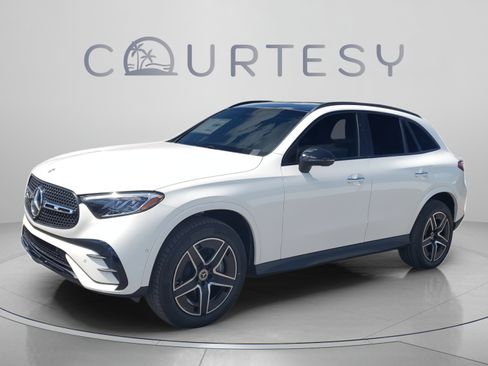 Certified 2026 Mercedes-Benz GLC 300 4MATIC image 1