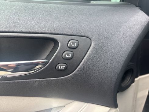 Used 2011 Lexus ES 350 FWD image 6
