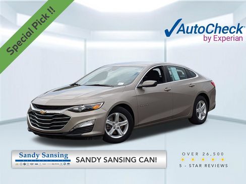 Used 2025 Chevrolet Malibu LT FWD image 1