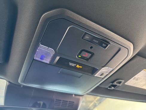 Certified 2025 Toyota Tacoma TRD Sport image 30