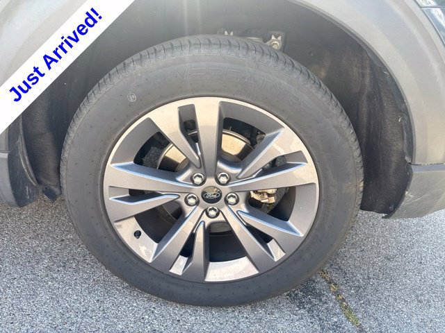Used 2022 Ford Explorer XLT w/ Equipment Group 202A RWD image 13