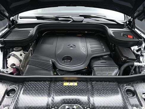 Used 2026 Mercedes-Benz GLS 450 4MATIC image 37