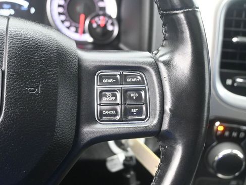 Used 2019 RAM 1500 Classic SLT w/ Black Appearance Group image 12