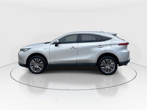 Used 2021 Toyota Venza Limited image 5