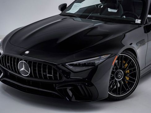 Used 2023 Mercedes-Benz SL 63 AMG 4MATIC image 4