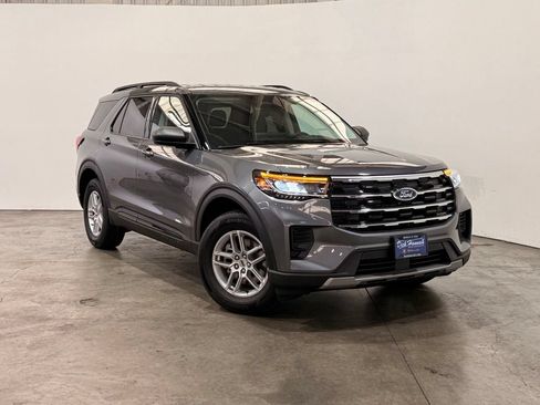 New 2026 Ford Explorer Active AWD/4WD image 6