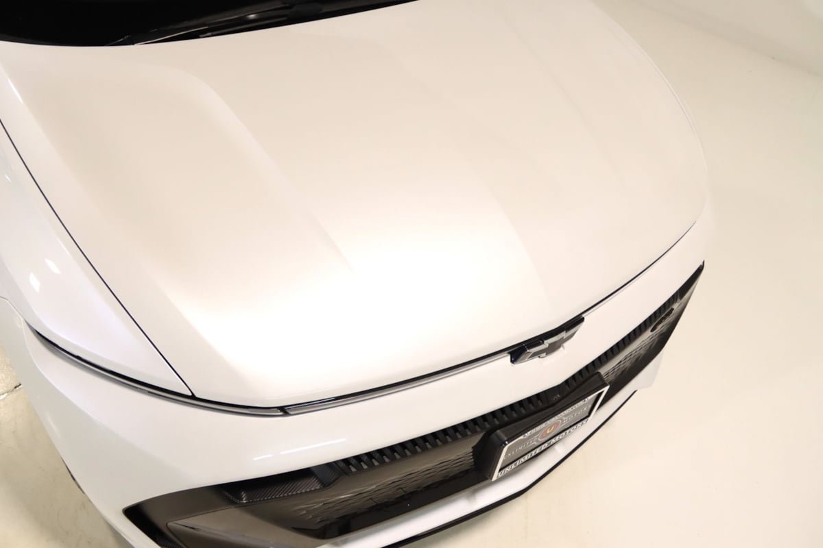 Used 2025 Chevrolet Equinox EV RS FWD image 31