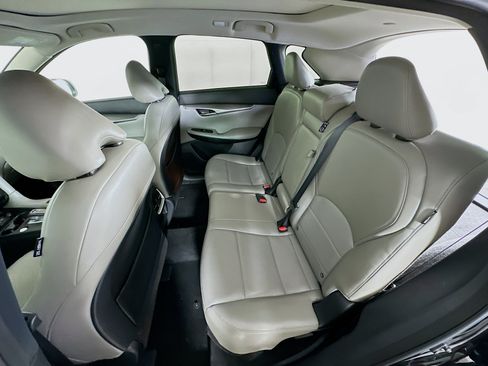 Used 2023 INFINITI QX50 Luxe AWD/4WD image 27