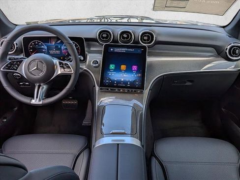 Used 2026 Mercedes-Benz GLC 300 image 14