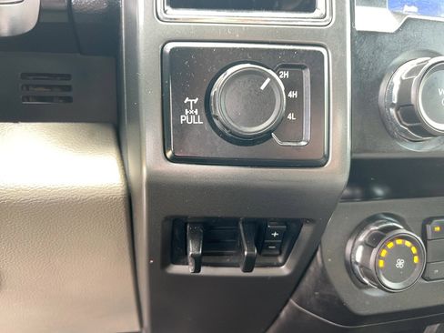 Used 2020 Ford F250 XLT w/ XLT Value Package image 21