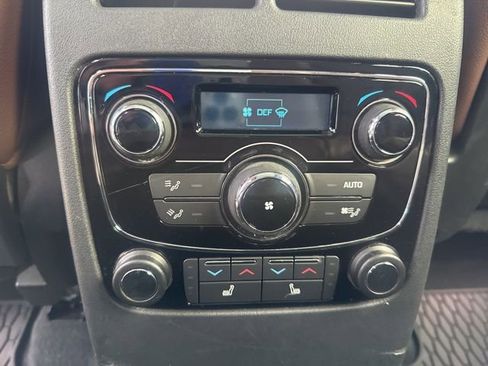 Used 2017 Jaguar F-PACE S image 20