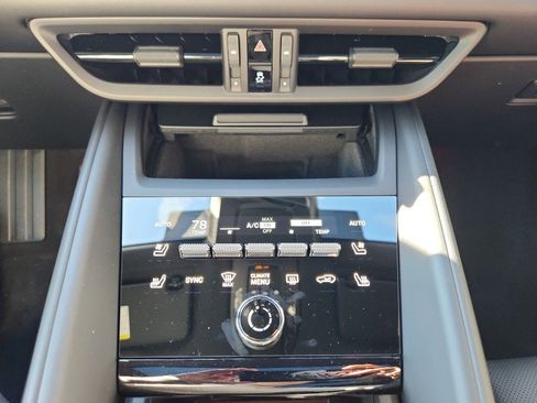 New 2026 Porsche Macan 4S Electric image 36