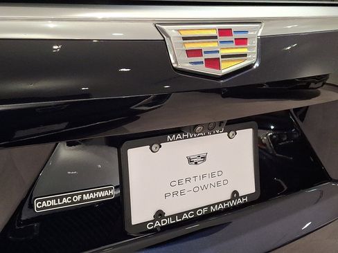 Certified 2023 Cadillac Escalade ESV Premium Luxury image 29