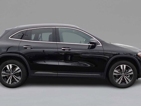 Used 2026 Mercedes-Benz GLA 250 4MATIC image 4