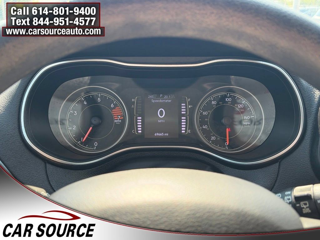 Used 2019 Jeep Cherokee Latitude w/ Popular Appearance Group AWD/4WD image 17