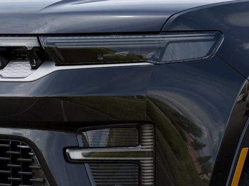 New 2026 Jeep Grand Wagoneer 4WD image 16