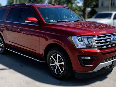 Used 2018 Ford Expedition Max XLT w/ Equipment Group 202A AWD/4WD image 7