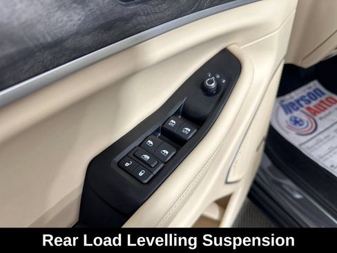 Used 2022 Jeep Grand Cherokee Limited w/ Luxury Tech Group II AWD/4WD image 21
