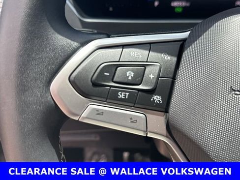 Certified 2022 Volkswagen Tiguan SE FWD image 23