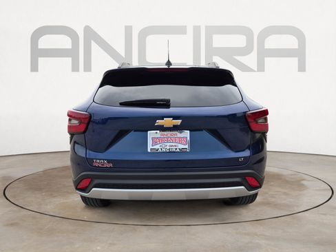 Used 2024 Chevrolet Trax LT w/ Driver Confidence Package FWD image 9