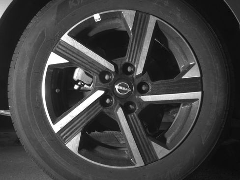 Used 2025 Nissan Sentra SV image 15