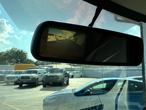 Used 2019 Chevrolet Express 3500 w/ Driver Convenience Package image 15