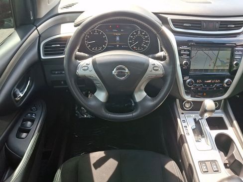 Used 2018 Nissan Murano SV w/ Premium Package FWD image 13
