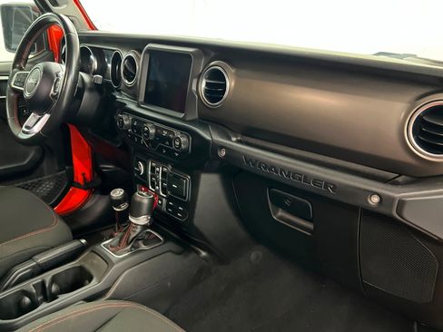 Used 2019 Jeep Wrangler Unlimited Rubicon image 24