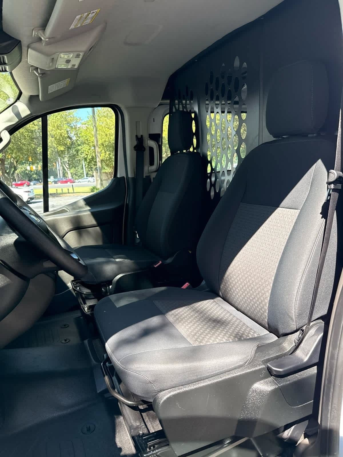 Used 2025 Ford Transit 250 Low Roof w/ Exterior Upgrade Package RWD image 10