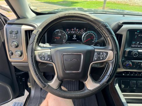 Used 2018 GMC Sierra 1500 Denali w/ Denali Ultimate Package AWD/4WD image 36
