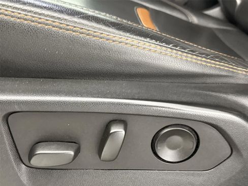 Used 2022 GMC Sierra 1500 AT4 w/ AT4 Preferred Package image 13